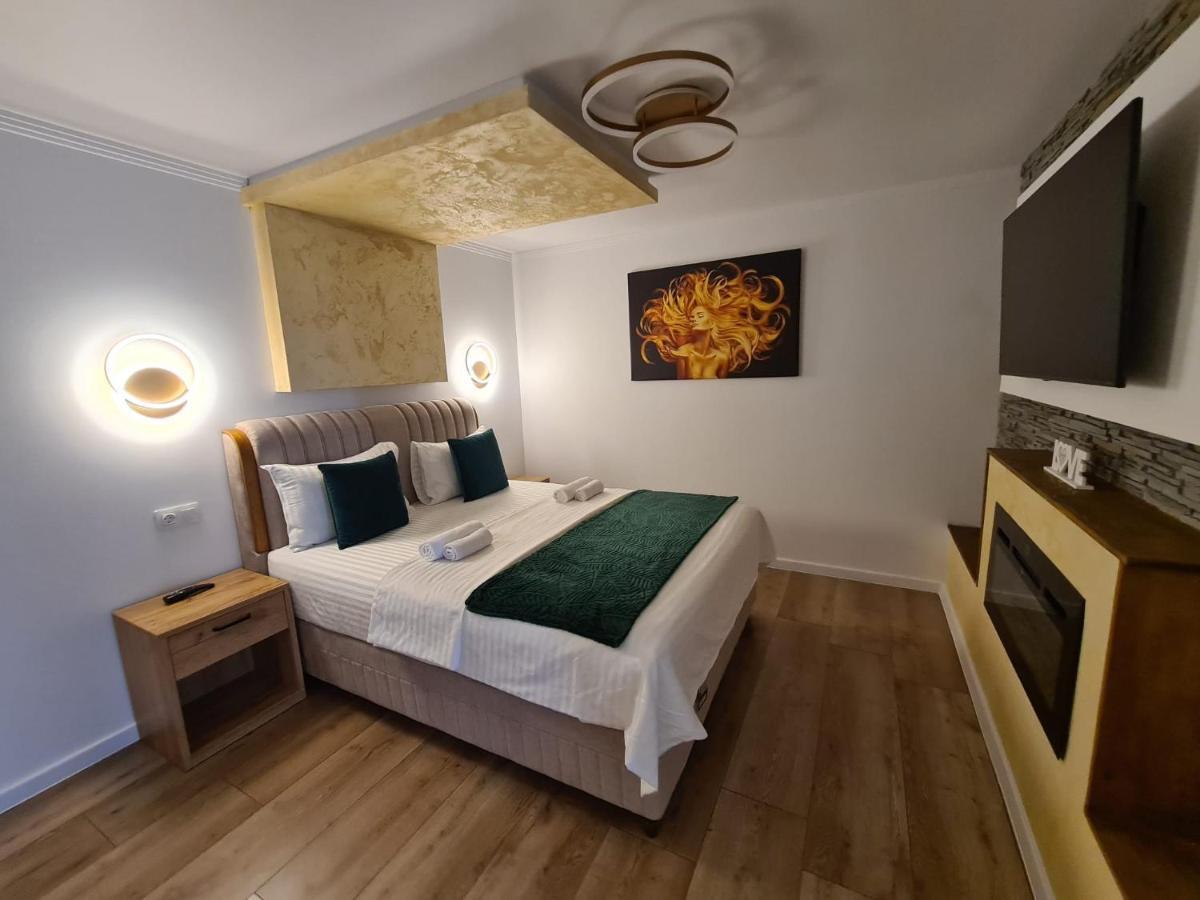 Bella Vista Bungalow Turda Esterno foto